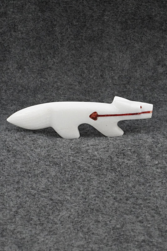 Wolf Zuni Fetish Carving - Kenric Laiwakete