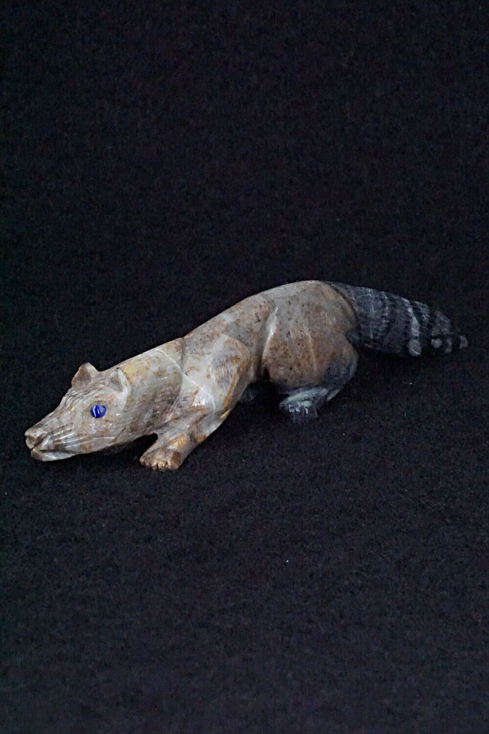 Wolf Zuni Fetish Carving - Lance Cheama