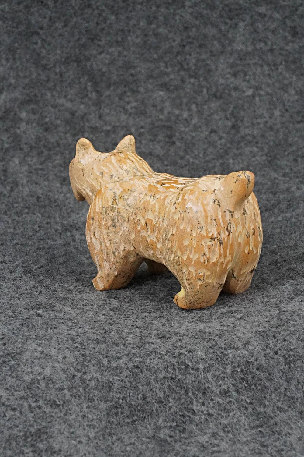 Bobcat Zuni Fetish Carving - Freddie Leekya