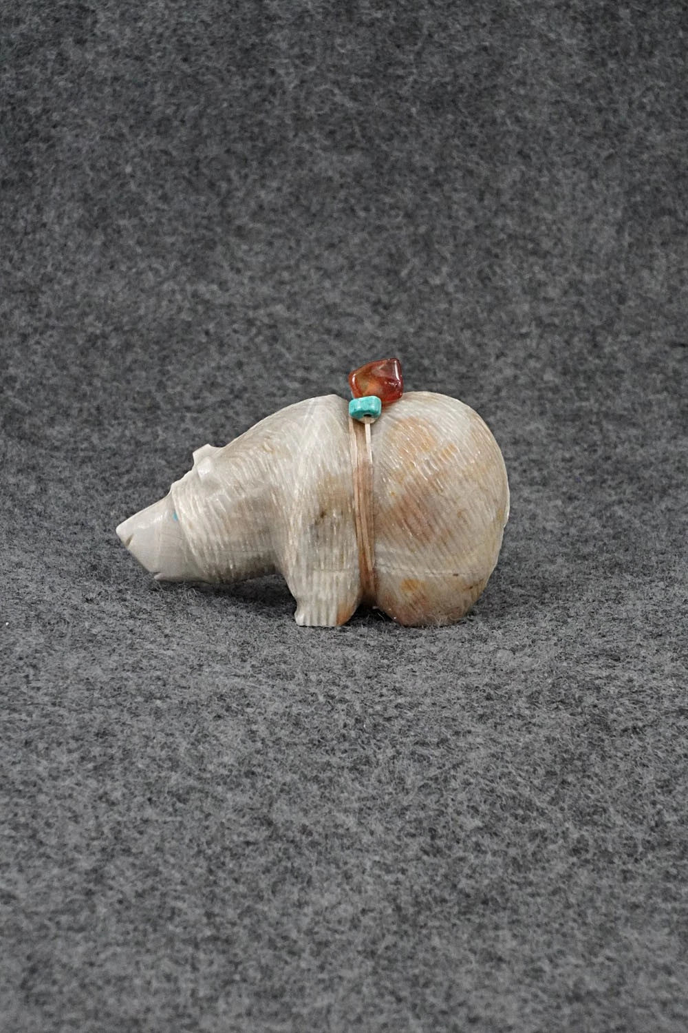 Bear Zuni Fetish Carving - Farlan & Paulette Quam