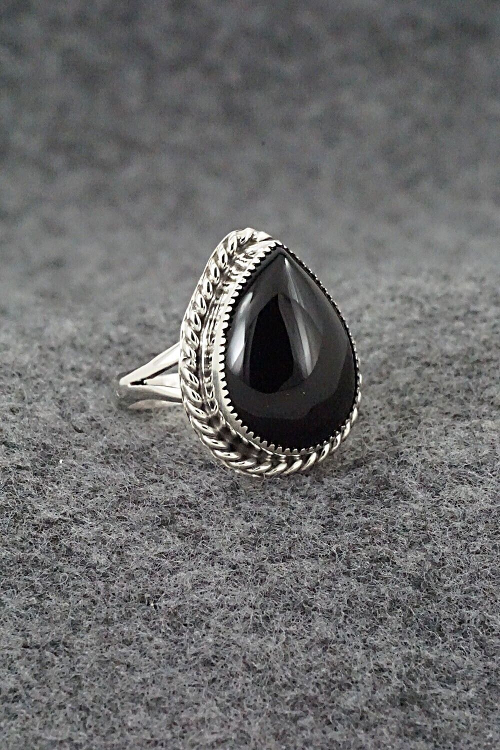 Onyx & Sterling Silver Ring - Arlene Lewis - Size 7.5
