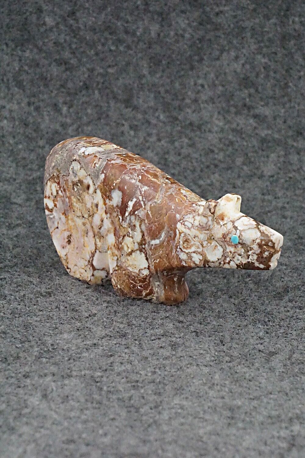 Bear Zuni Fetish Carving - Ronnie Lunasee