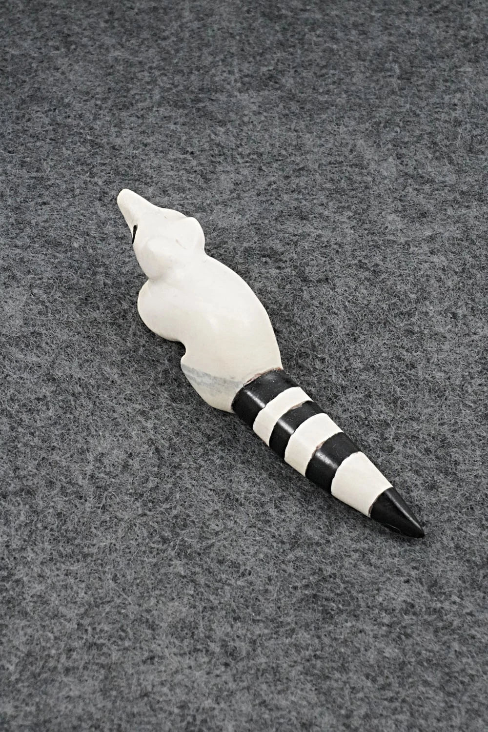 Raccoon Zuni Fetish Carving - Justin Red Elk