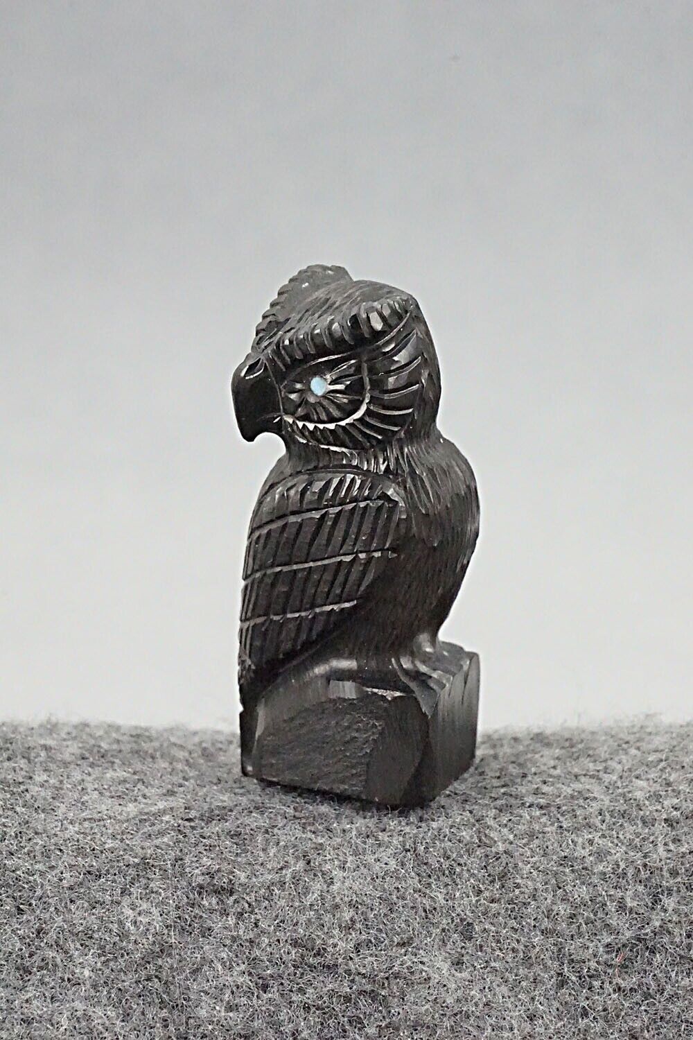 Owl Zuni Fetish Carving - Chris Peina