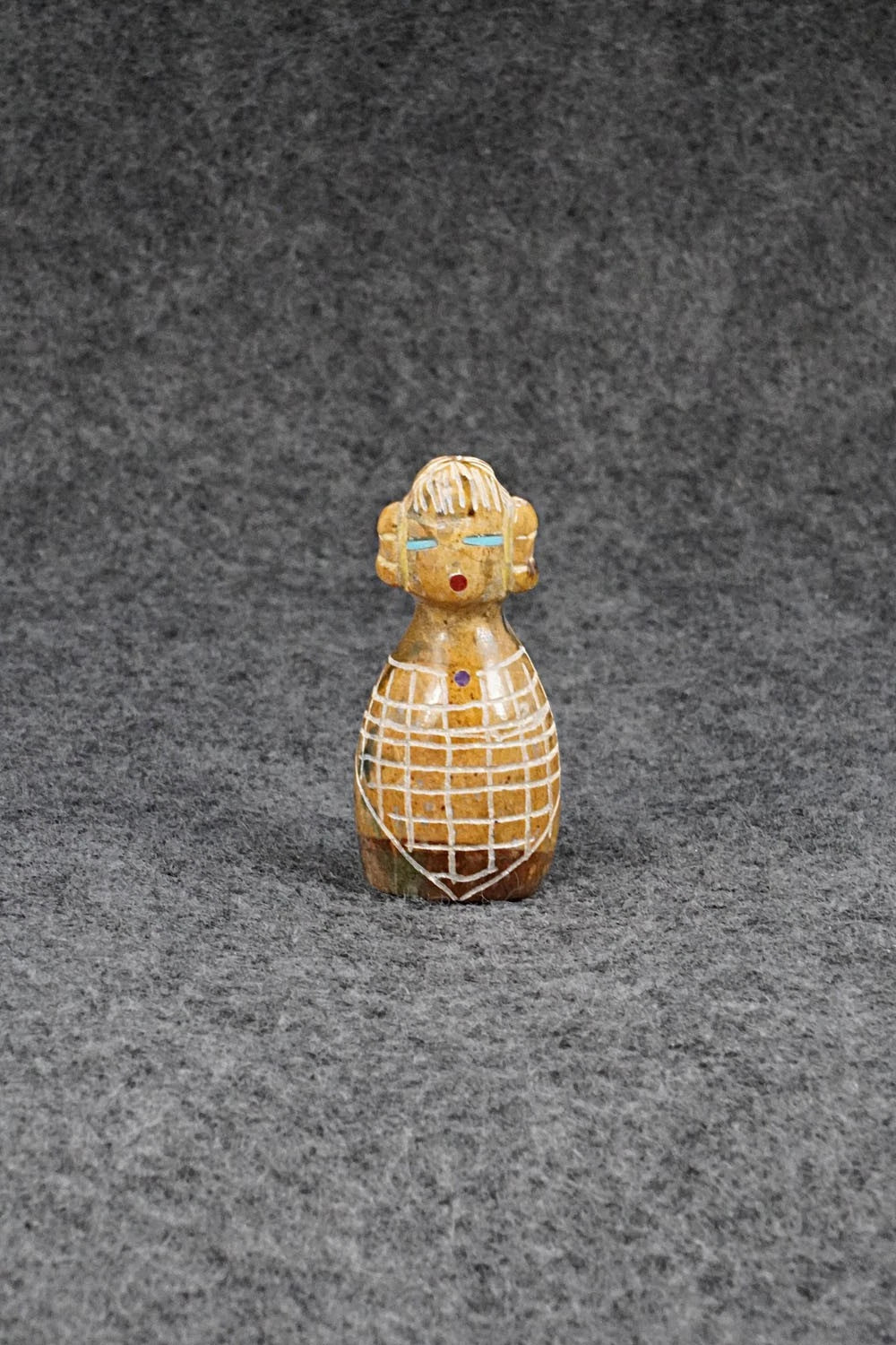 Corn Maiden Zuni Fetish Carving - Andres Jernention