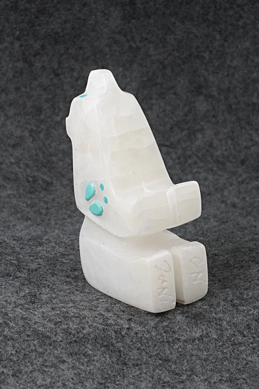 Bear Zuni Fetish Carving - Cody Nastacio