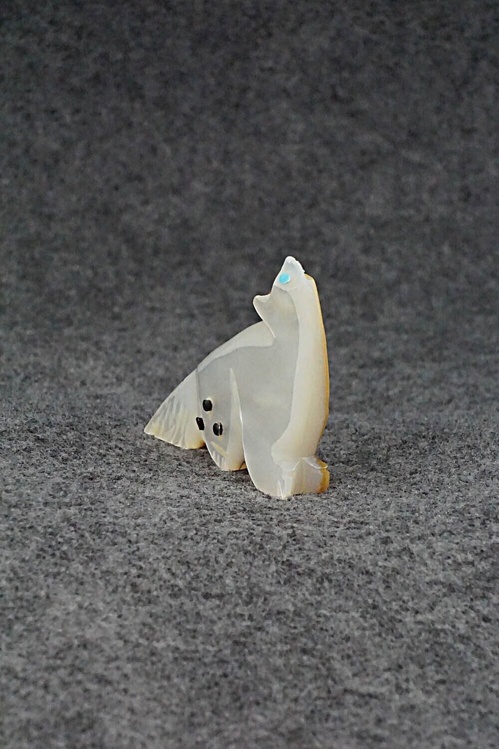 Wolf Zuni Fetish Carving - Danette Laate