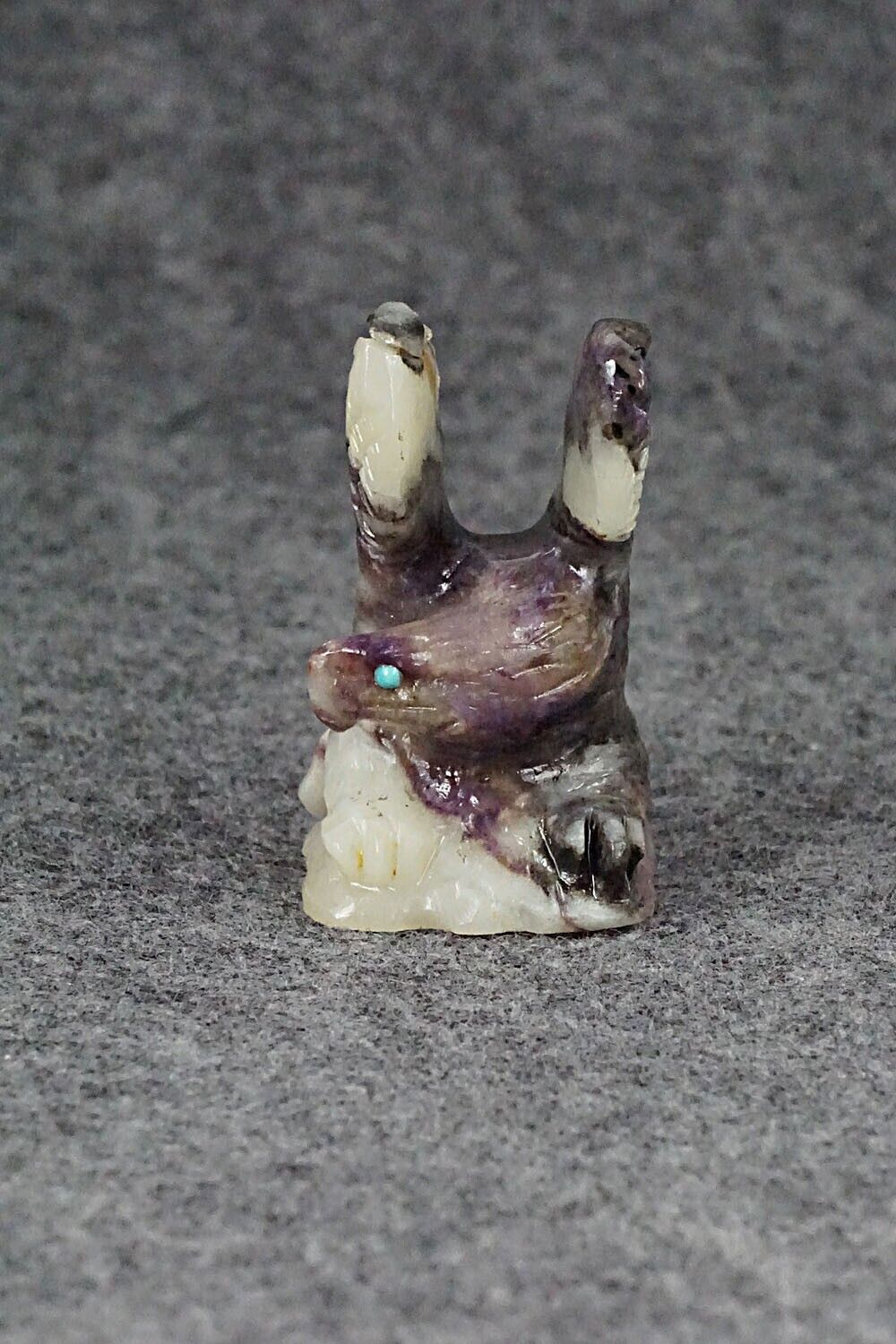 Eagle Zuni Fetish Carving - Wilfred Cheama