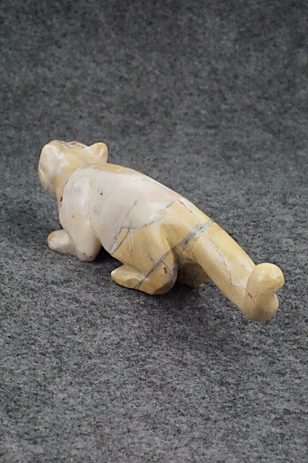 Mountain Lion Zuni Fetish Carving - Nelson Yatsatte