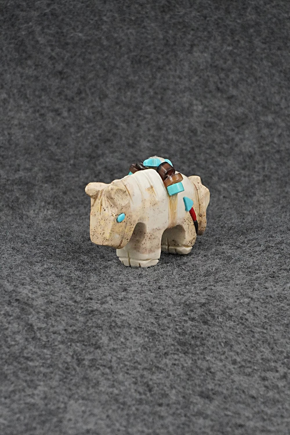 Horse Zuni Fetish Carving - Danette Laate