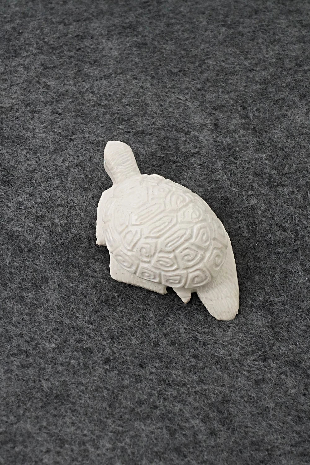Turtle Zuni Fetish Carving - Adrian Cachini