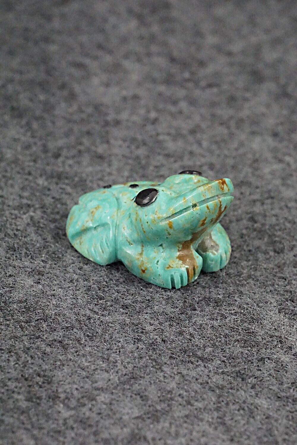 Frog Zuni Fetish Carving - Reynold Lunasee