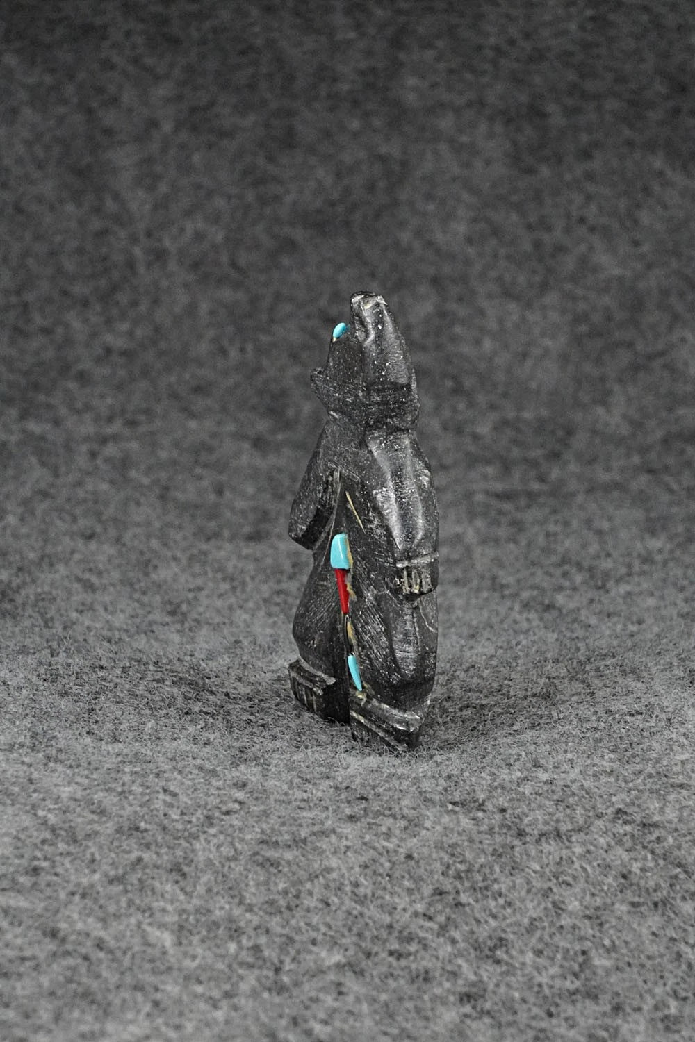 Bear Zuni Fetish Carving - Dannette Laate