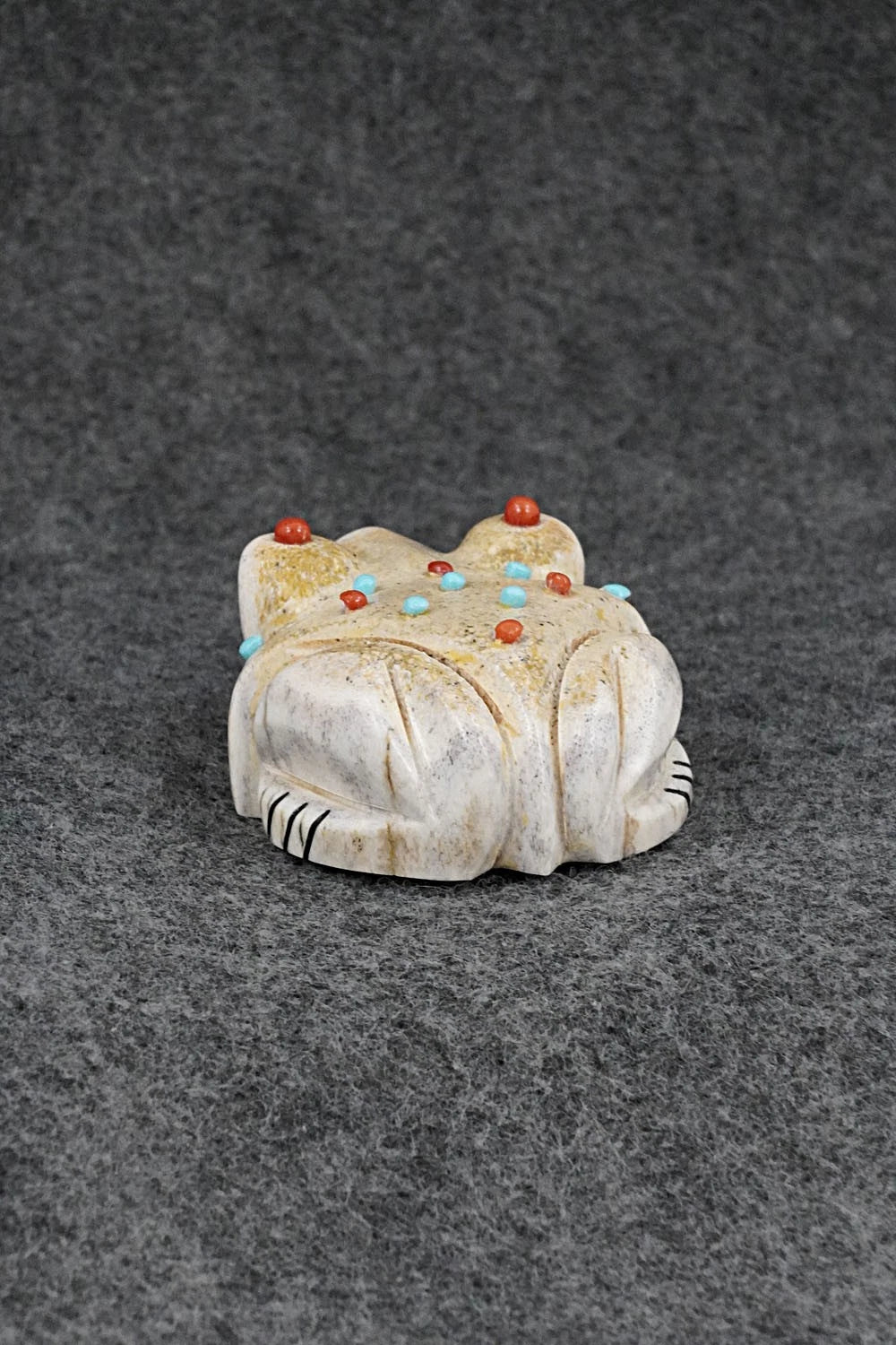 Frog Zuni Fetish Carving - Claudia Peina