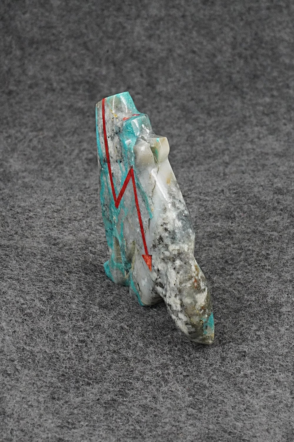 Wolf Zuni Fetish Carving - Bernard Laiwekete