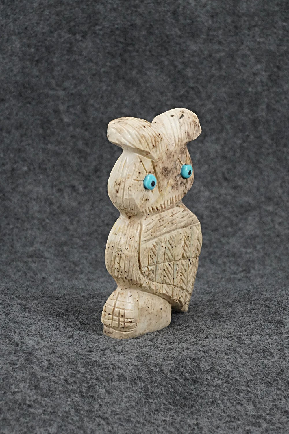 Owl Zuni Fetish Carving - Danette Laate