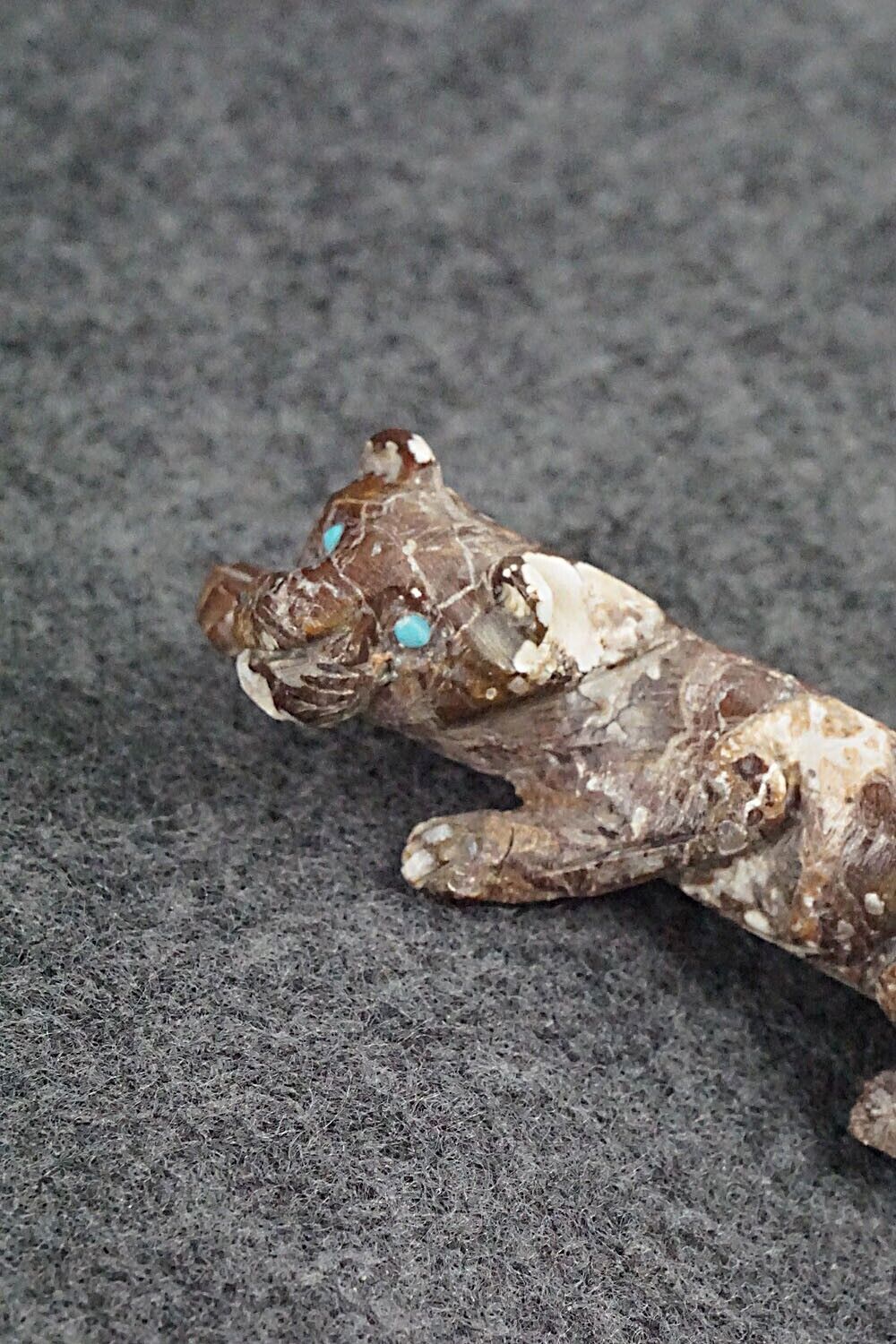 Mountain Lion Zuni Fetish Carving - Lance Cheama