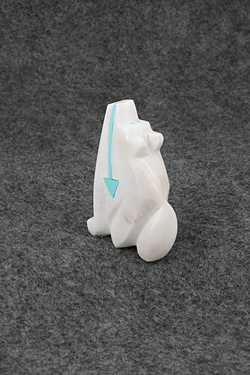 Wolf Zuni Fetish Carving - Bernard Laiwakete