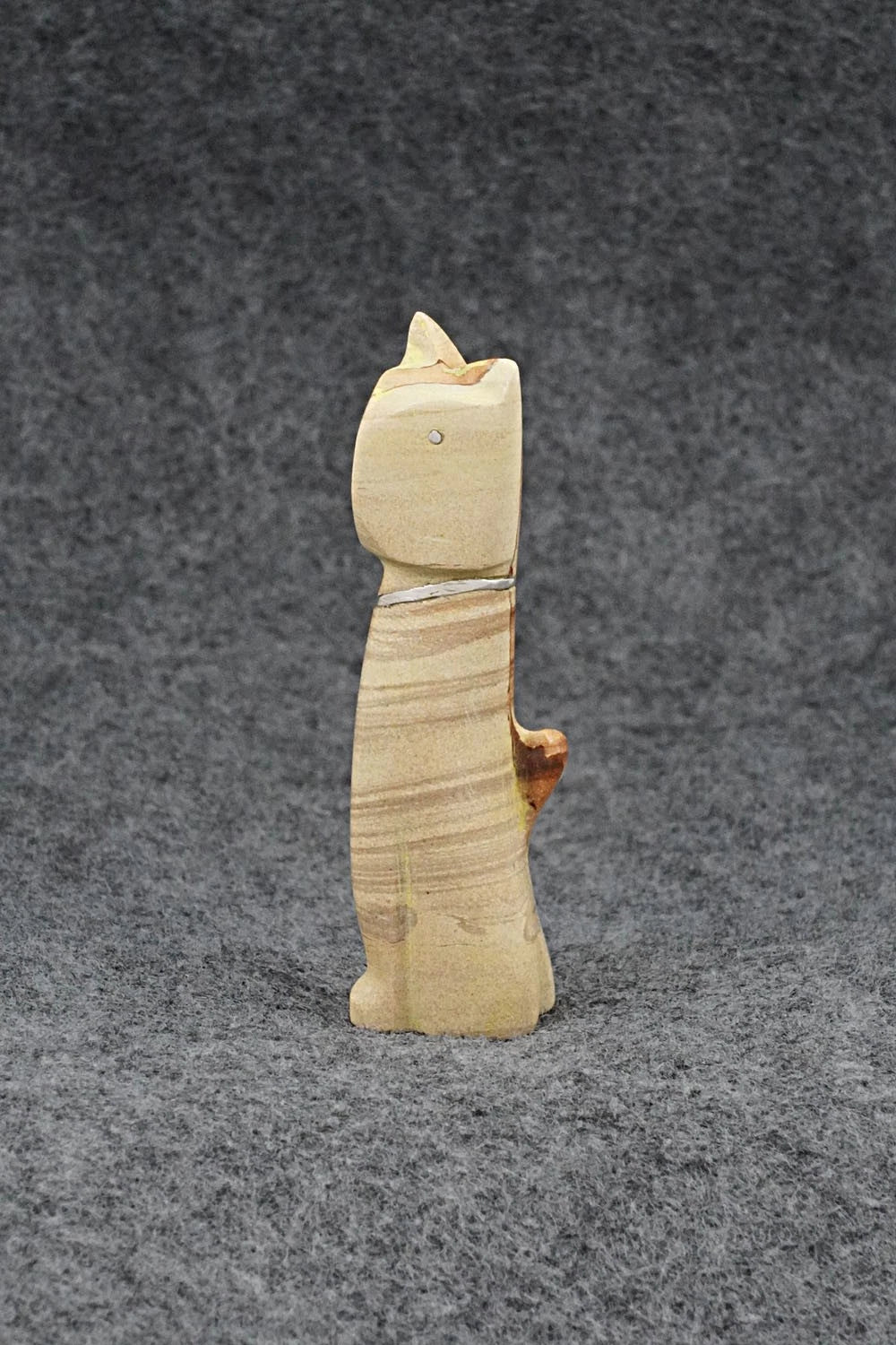 Cat Zuni Fetish Carving - Kenny Chavez