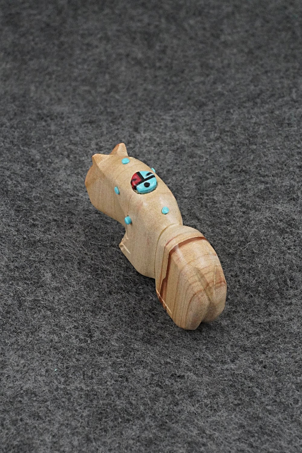 Bear Zuni Fetish Carving - Danette Laate