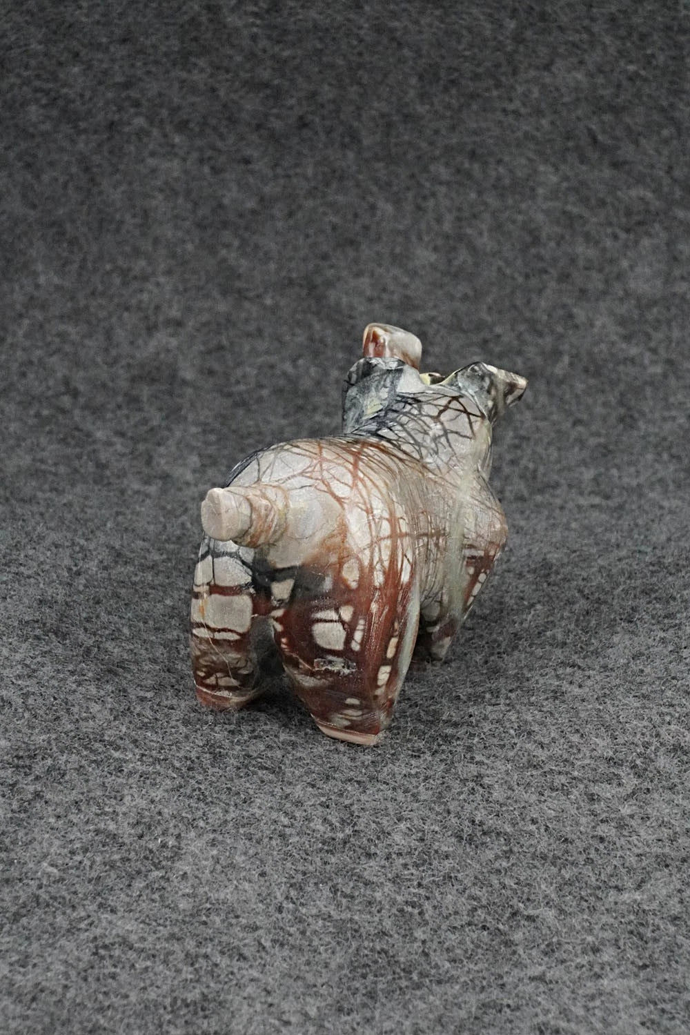 Pig Zuni Fetish Carving - Freddie Leekya