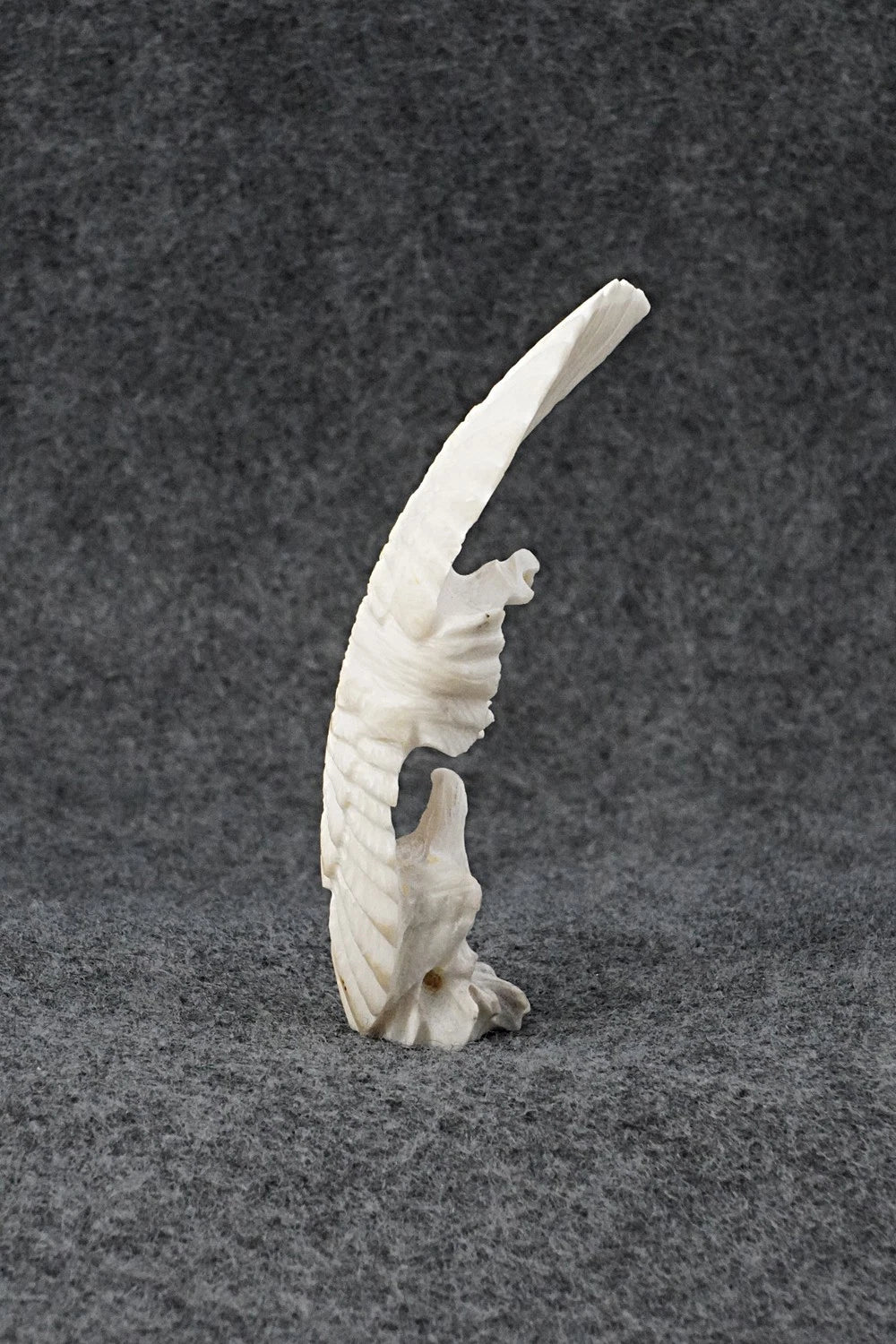 Eagles Zuni Fetish Carving - Lewis Malie
