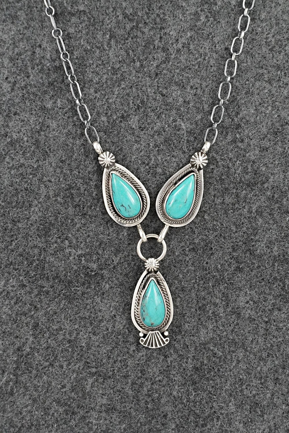 Turquoise & Sterling Silver Necklace - Verley Betone