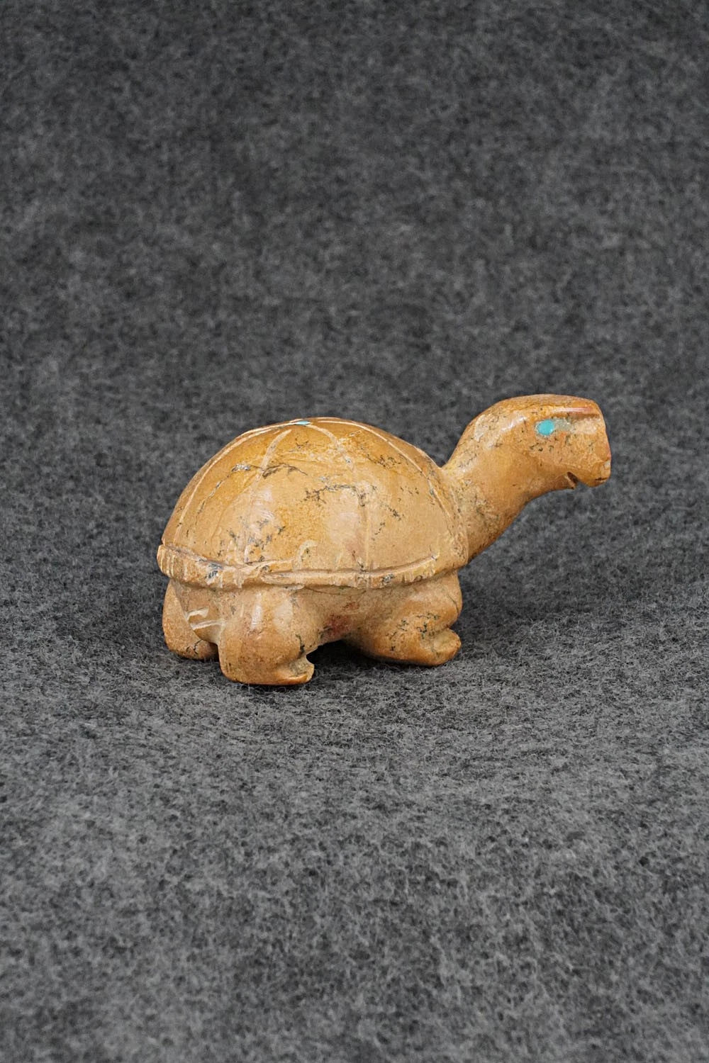 Turtle Zuni Fetish Carving - Freddie Leekya