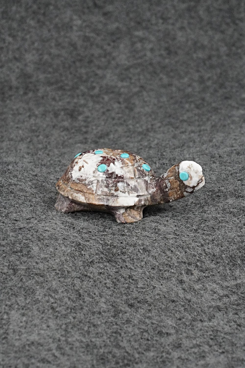 Turtle Zuni Fetish Carving - Ronnie Lunasee
