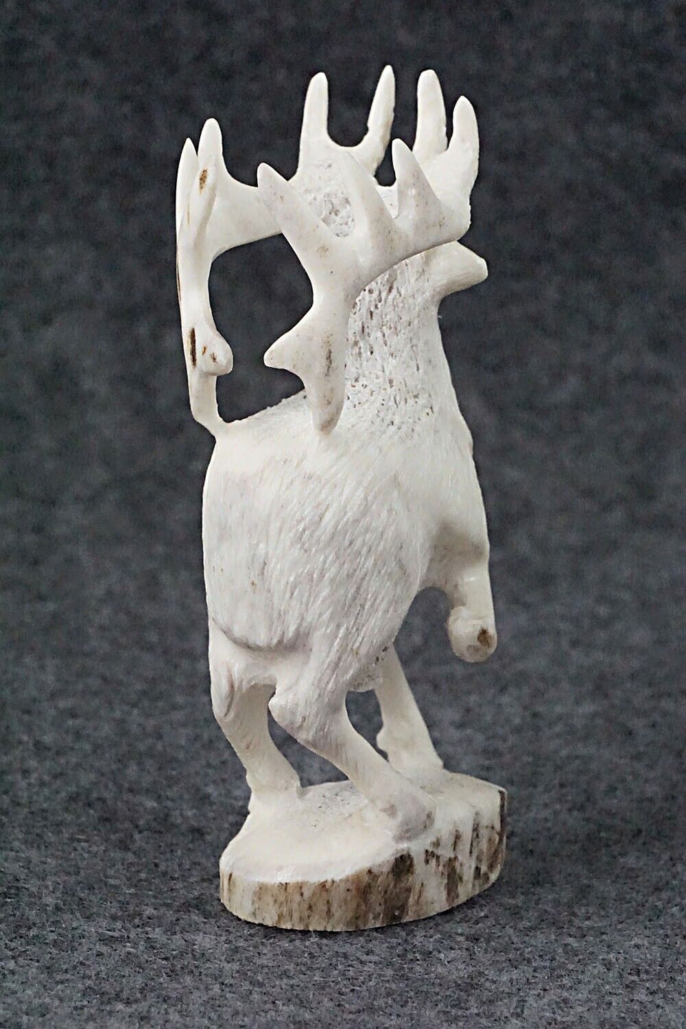 Elk Zuni Fetish Carving - Maxx Laate