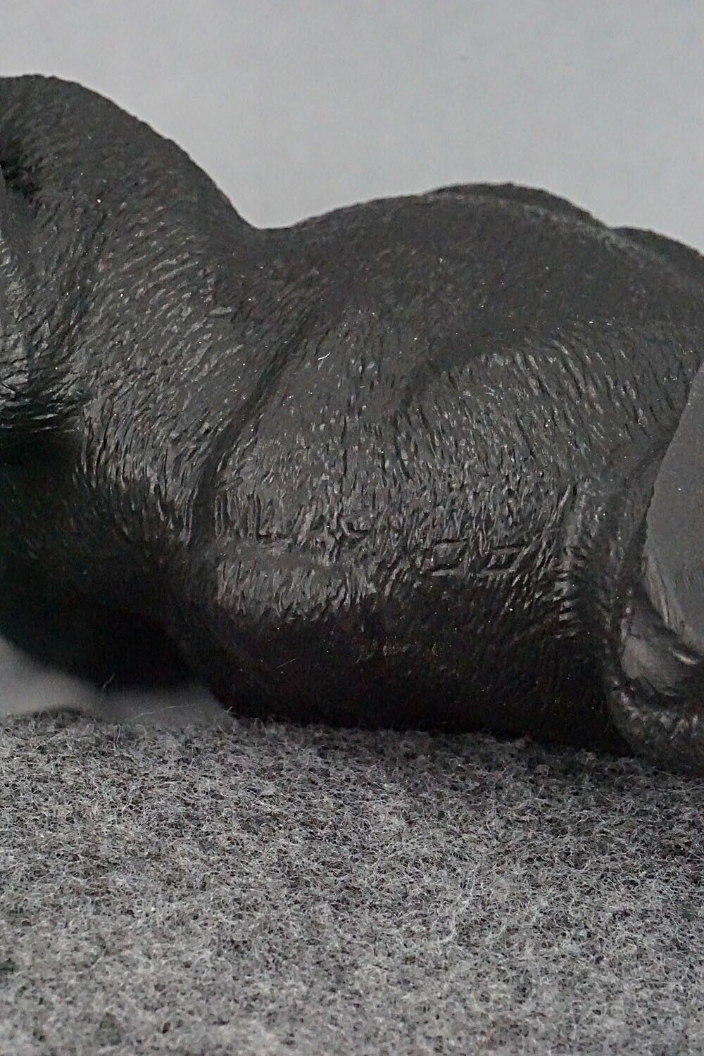 Bear Zuni Fetish Carving - Travis Lasiloo