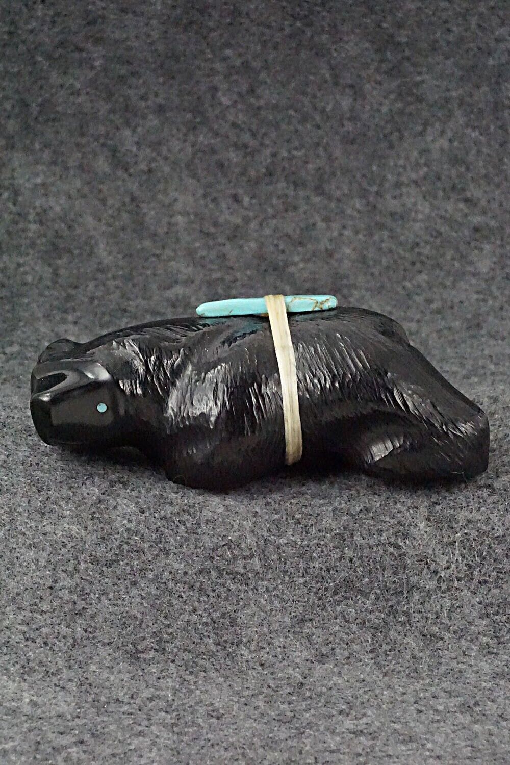 Bear Zuni Fetish Carving - Herbert Halate
