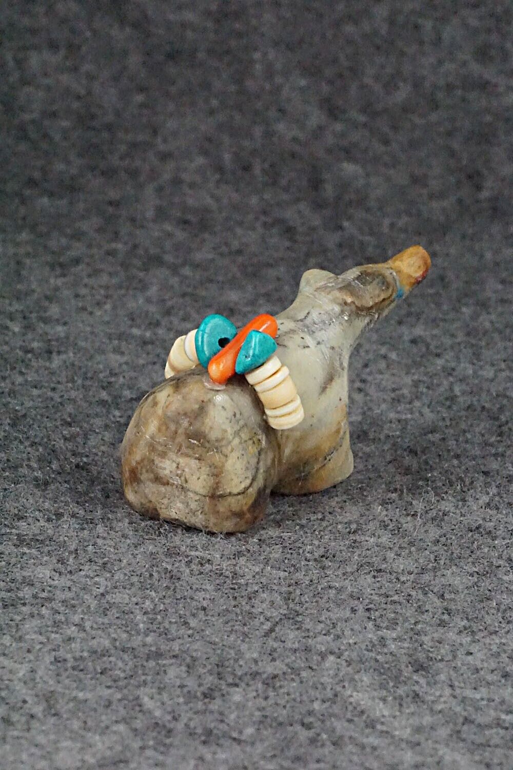 Bear Zuni Fetish Carving - Donovan Laiwakete
