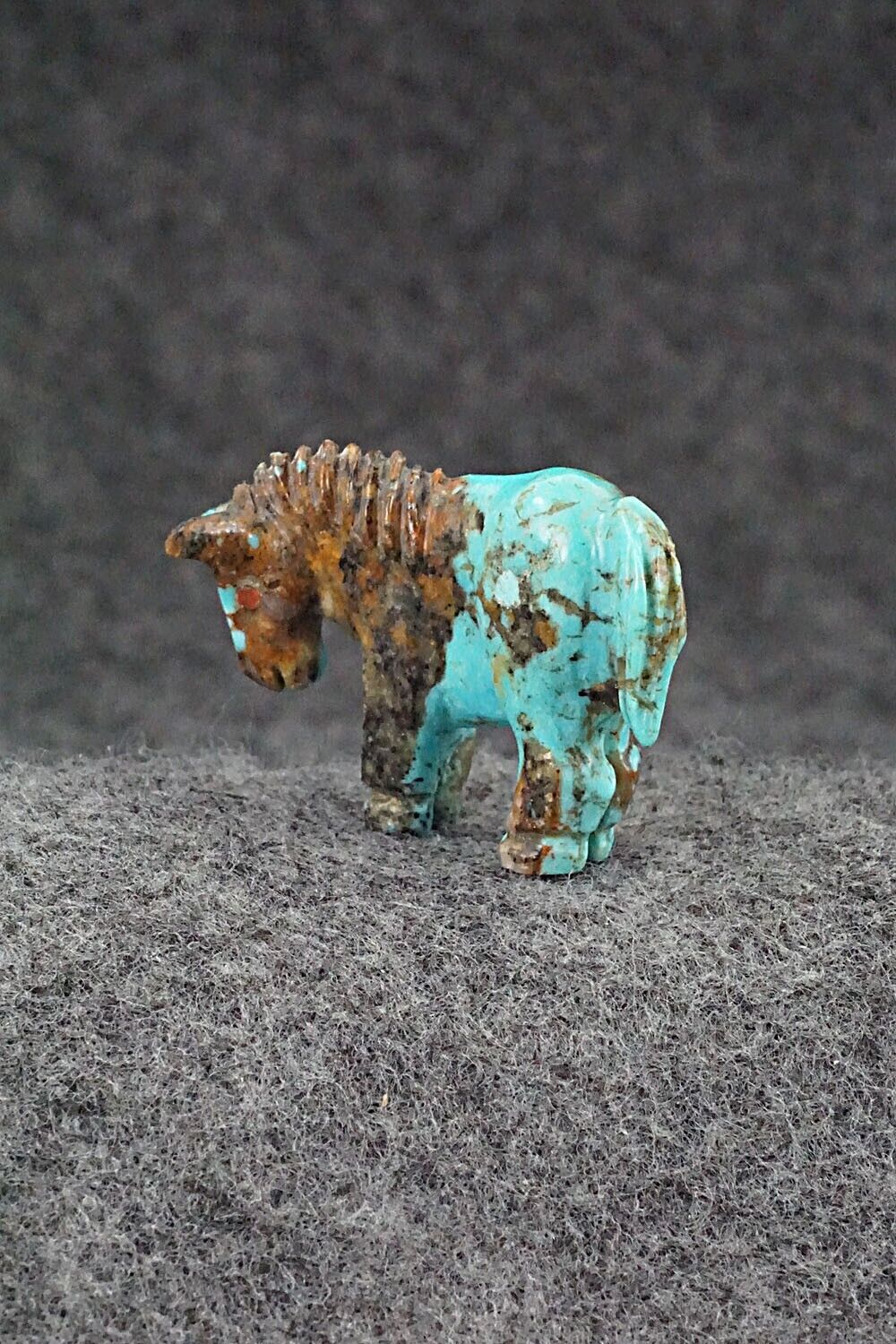 Horse Zuni Fetish Carving - Andres Quandelacy