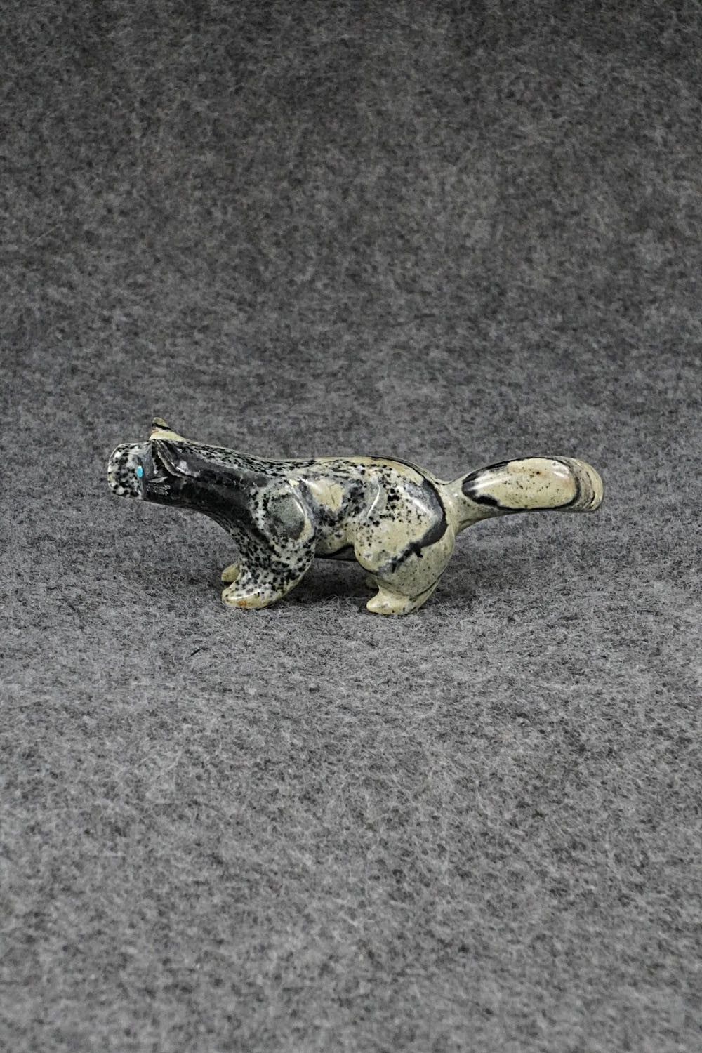 Mountain Lion Zuni Fetish Carving - Rosella Soseeah