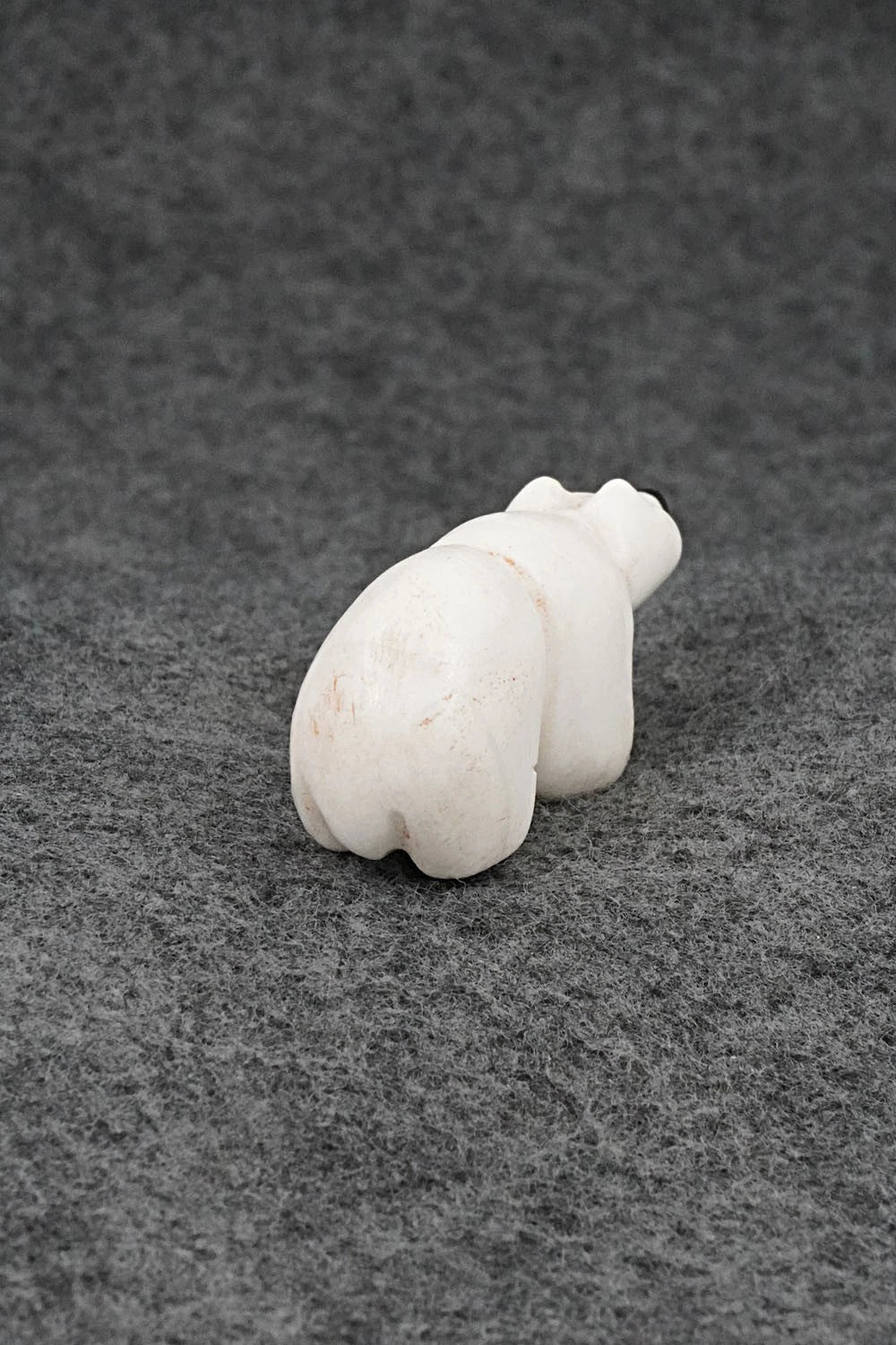 Bear Zuni Fetish Carving - Justin Red Elk