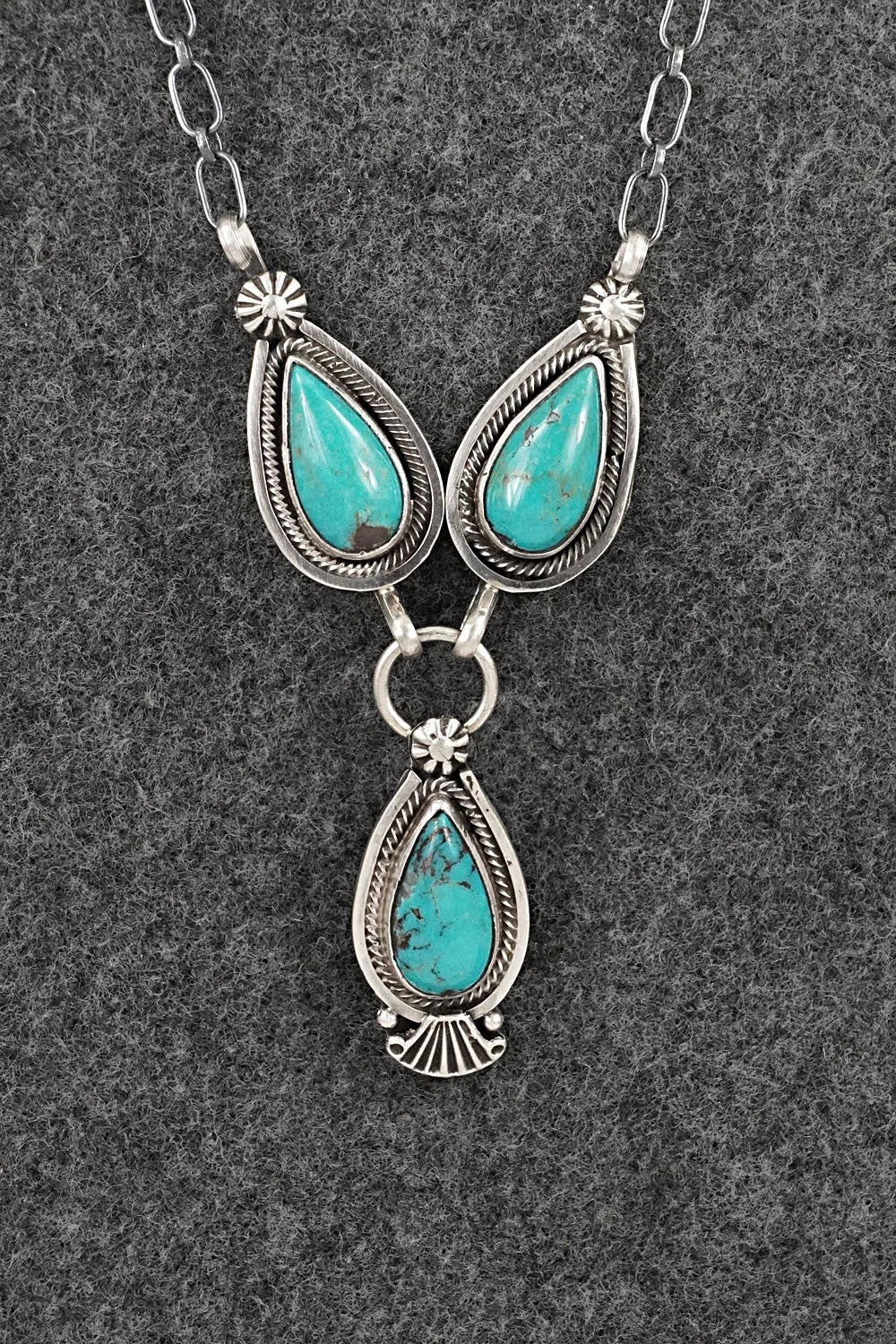 Turquoise & Sterling Silver Necklace - Verley Betone