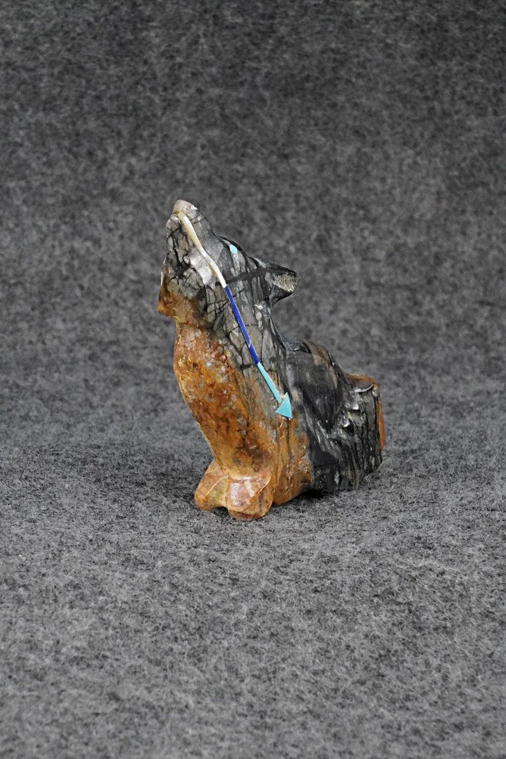Wolf Zuni Fetish Carving - Andress Jernention