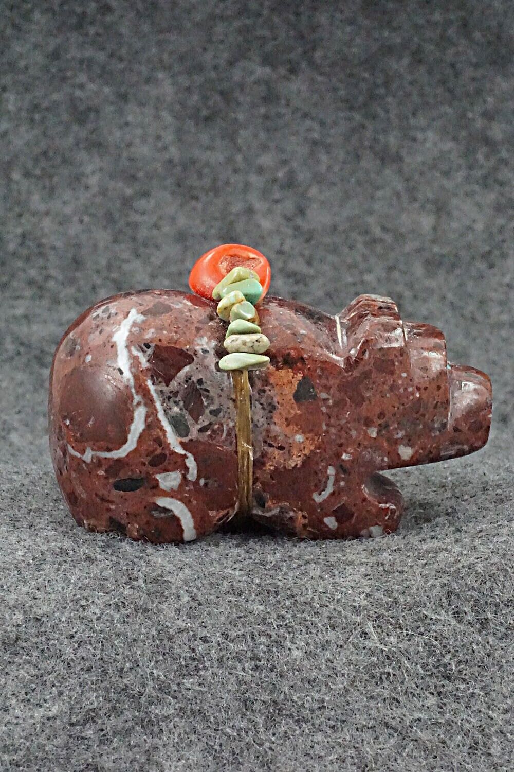 Bear Zuni Fetish Carving - Bernard Laiwakete