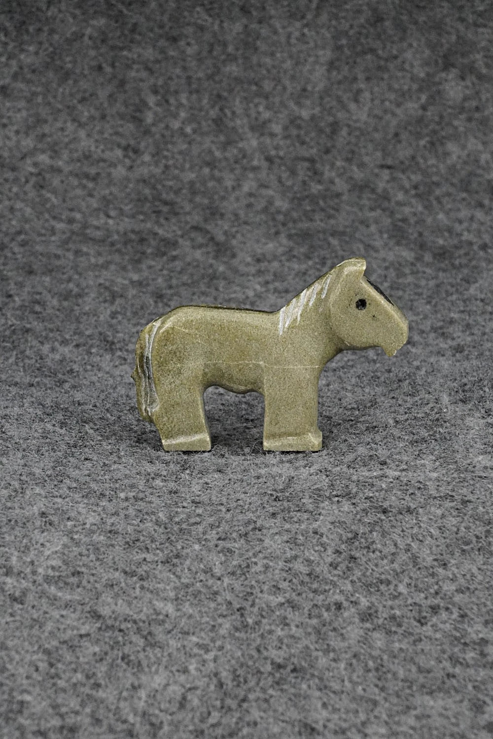 Horse Zuni Fetish Carving - Carol Martin