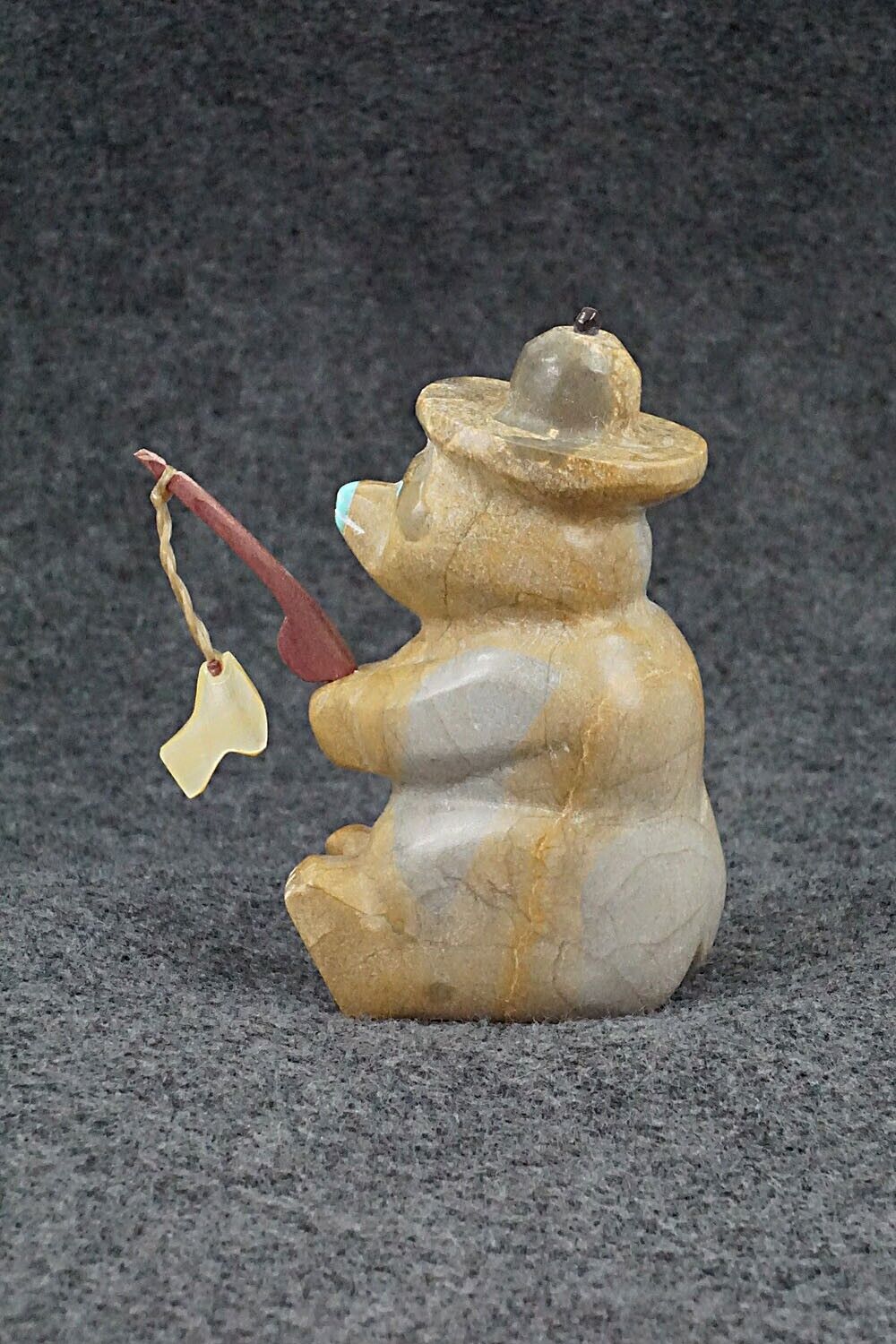 Bear with Fishing Pole Zuni Fetish Carving - Enrike Leekya