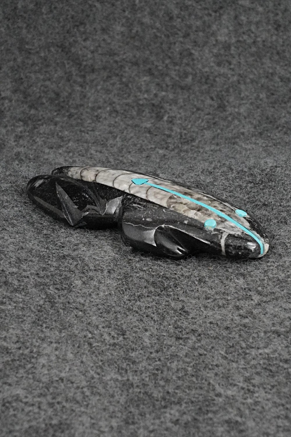 Frog Zuni Fetish Carving - Kenric Laiwakete