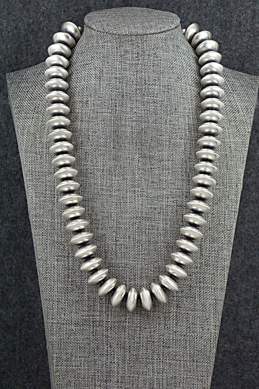 Sterling Silver Navajo Pearl Necklace 20" - Bryannen Halwood