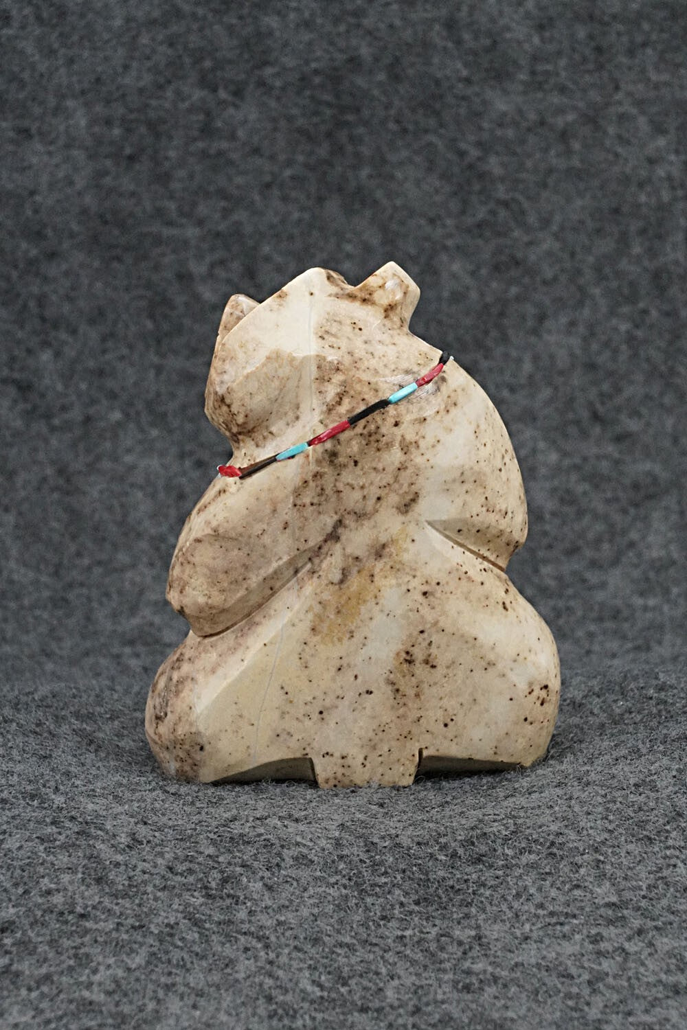 Bear Zuni Fetish Carving - Danette Laate