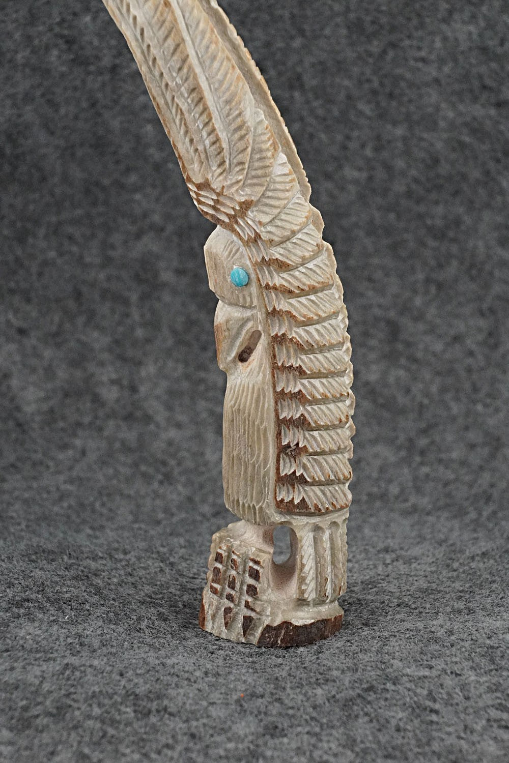 Eagle Zuni Fetish Carving - Garrick Weeka