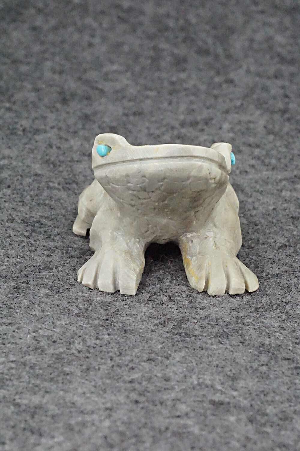 Frog Zuni Fetish Carving - Dana Malani
