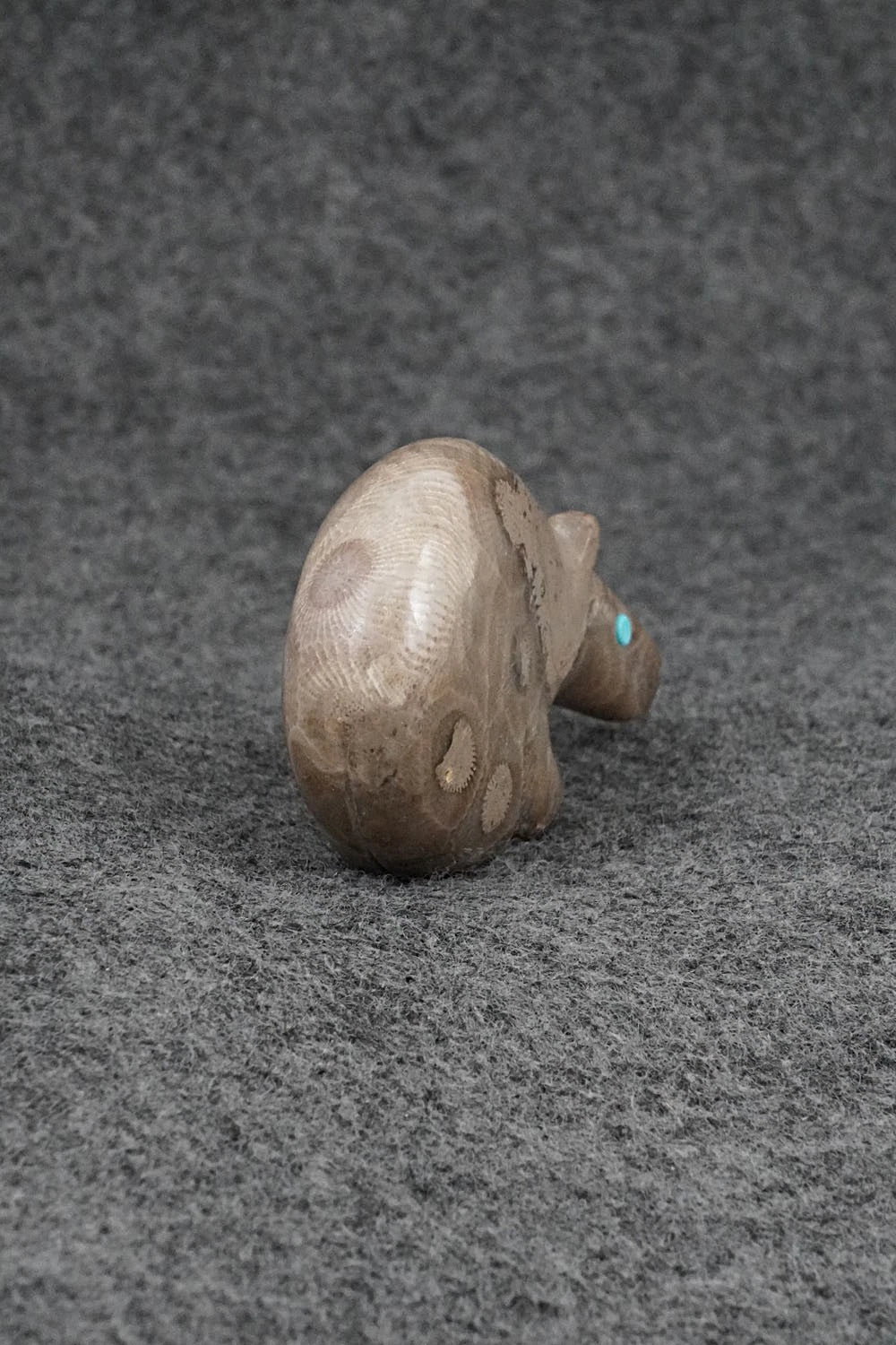 Bear Zuni Fetish Carving - Ronnie Lunasee