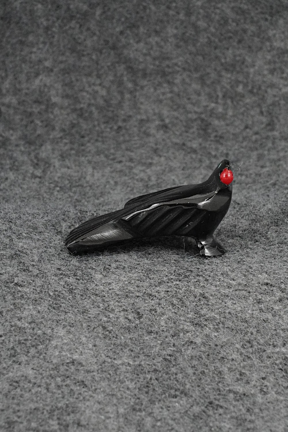Crow Zuni Fetish Carving - Calvert Bowanie