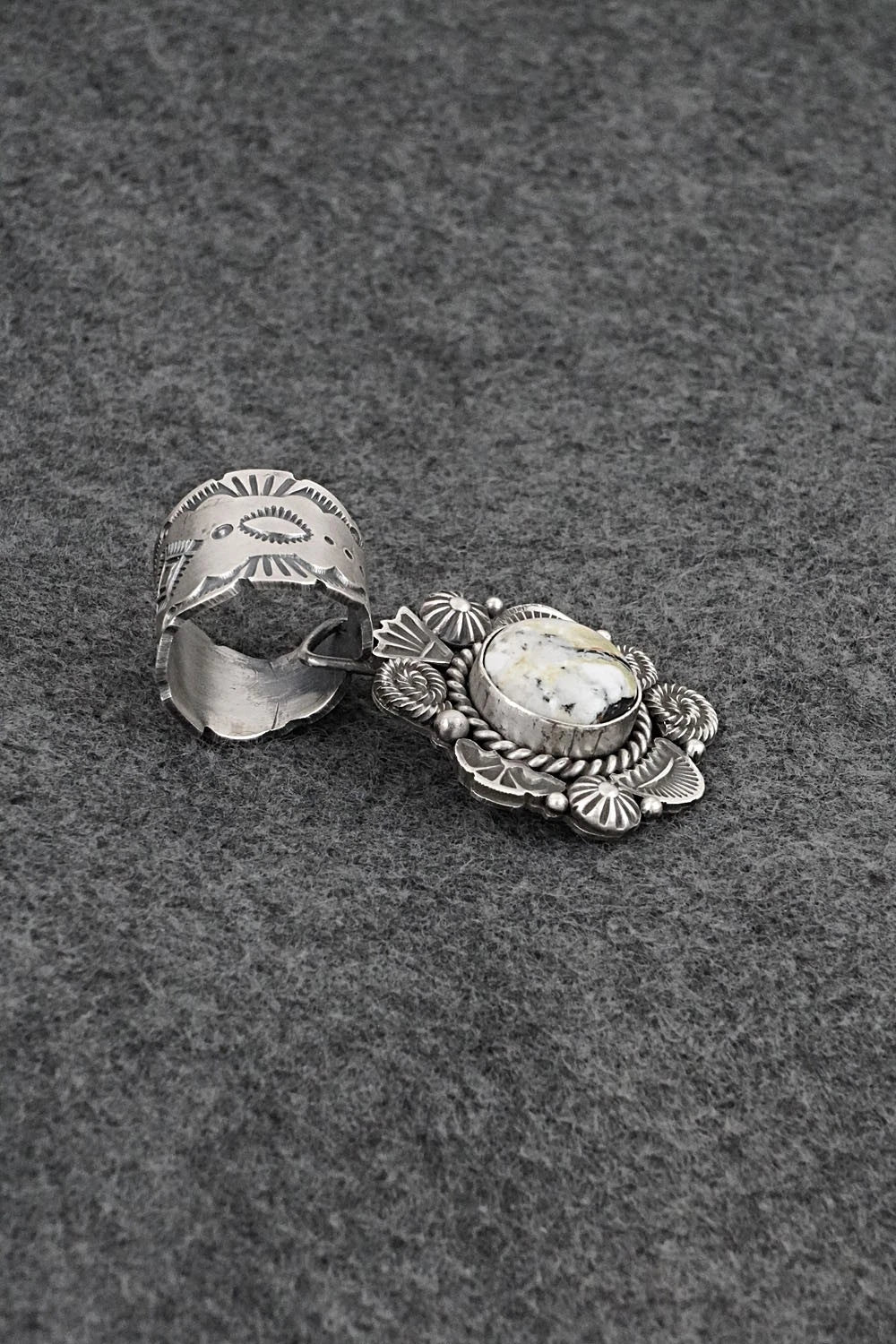 White Buffalo & Sterling Silver Pendant - Rosita Calladitto