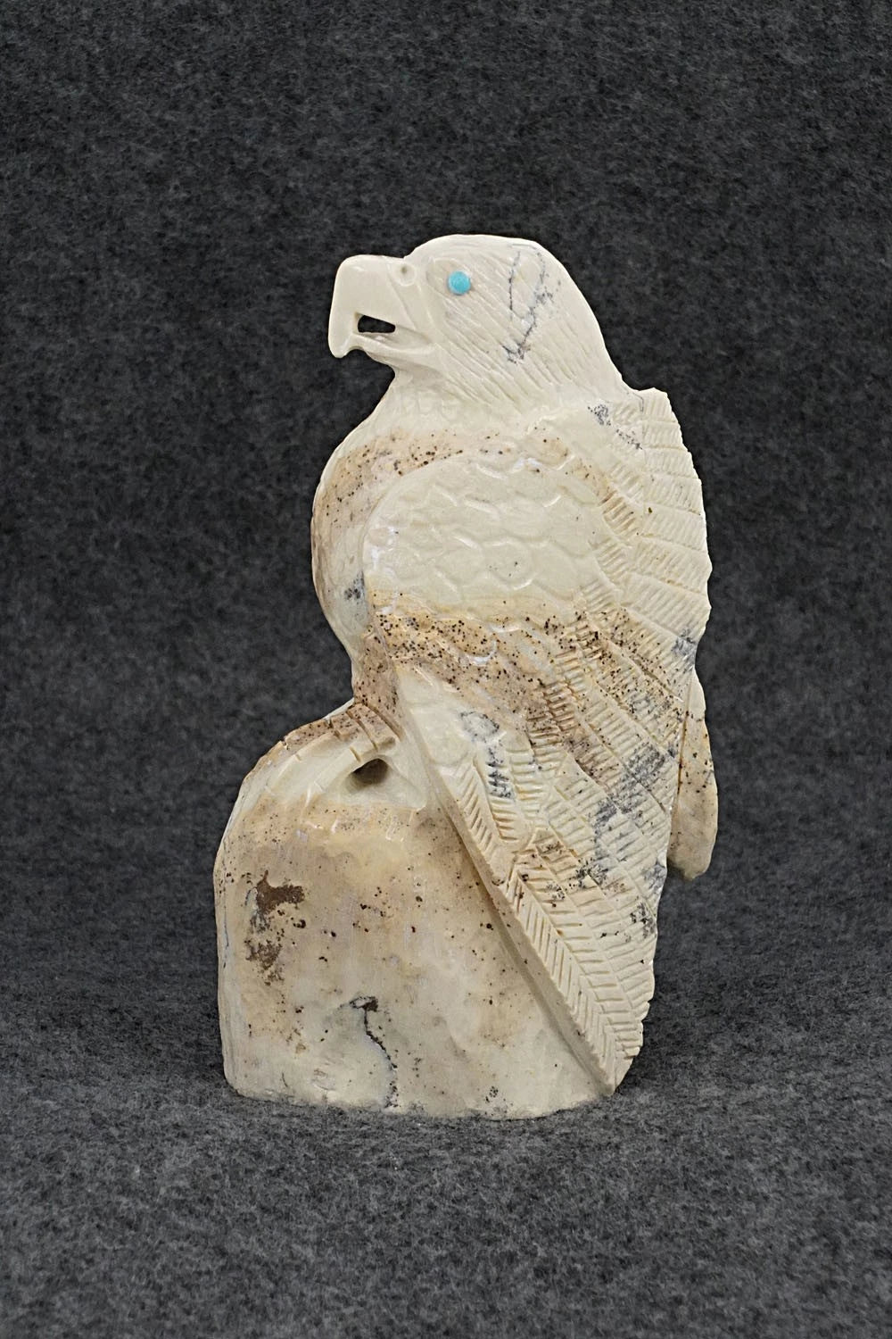 Eagle Zuni Fetish Carving - Derrick Kaamasee
